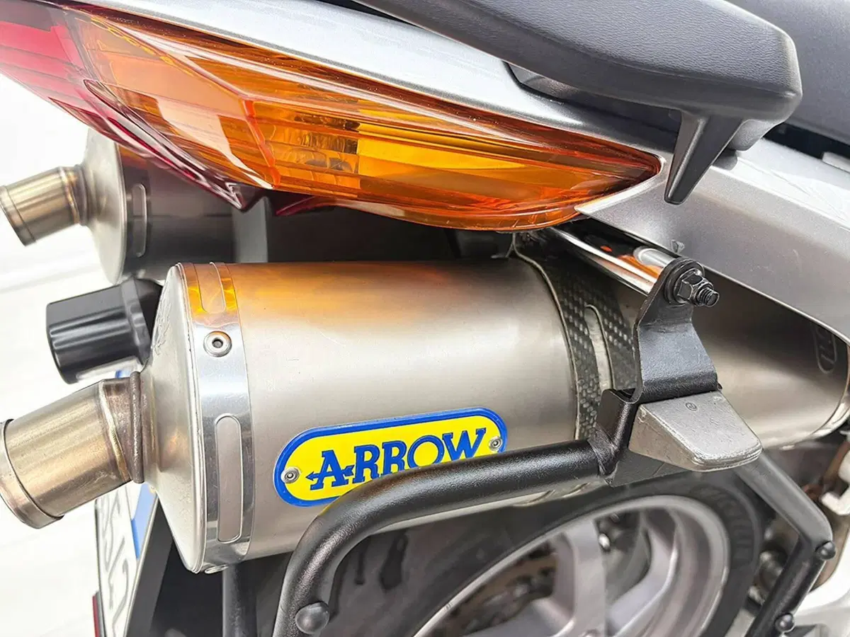 Honda VFR 800 (2002 - 05) (19)