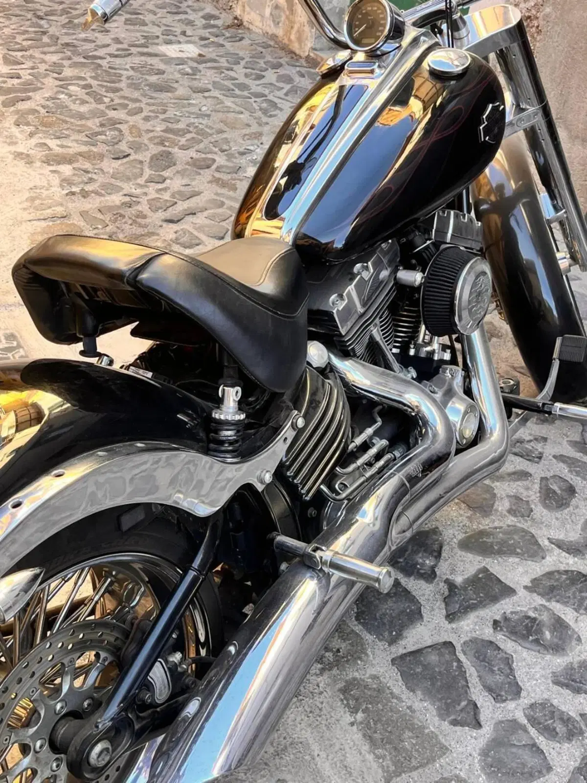 Harley-Davidson 1584 Rocker (2008 - 09) - FXCW (2)
