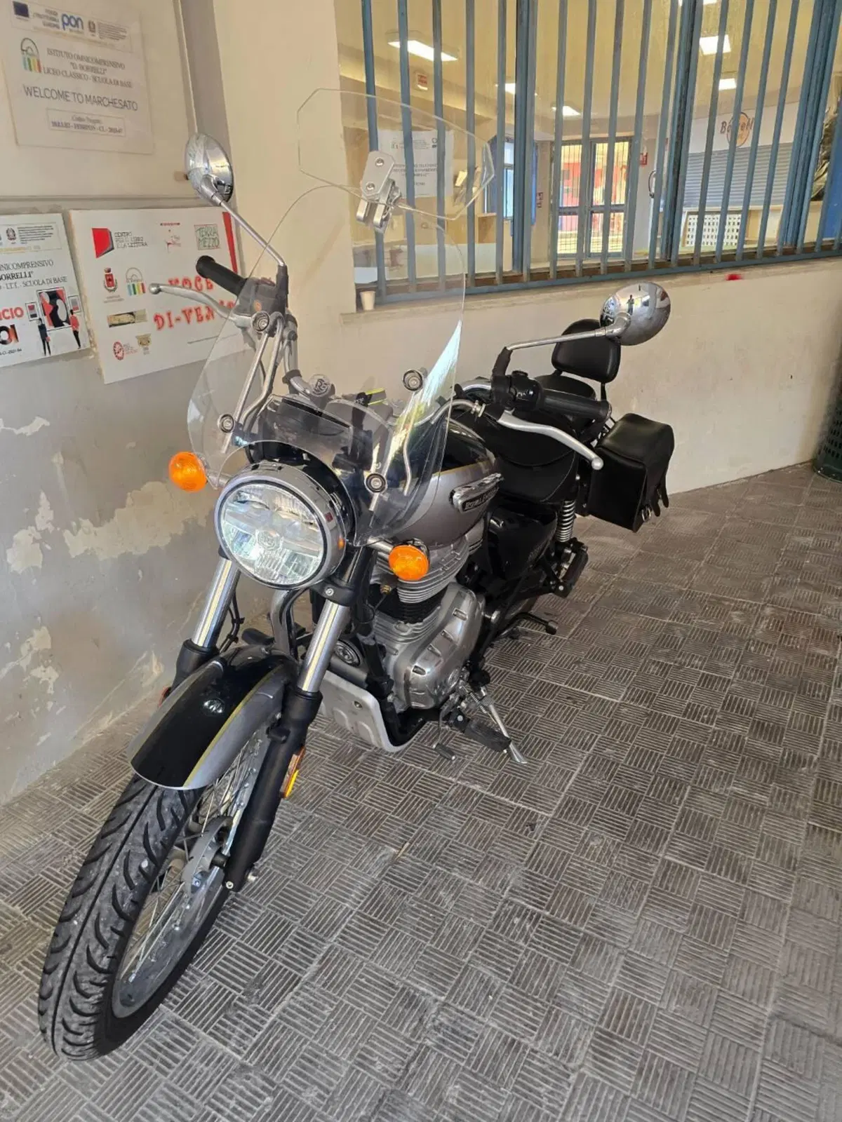 Royal Enfield Meteor 350 Aurora (2024 - 26)