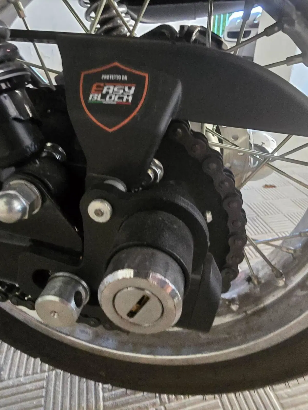 Royal Enfield Meteor 350 Aurora (2024 - 26) (4)