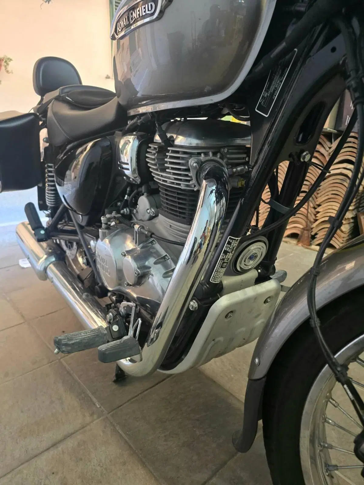 Royal Enfield Meteor 350 Aurora (2024 - 26) (8)