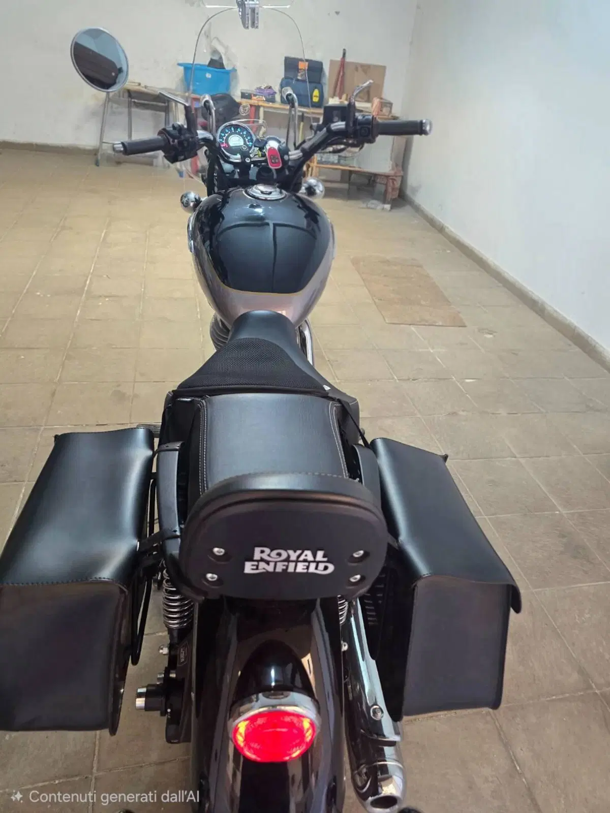 Royal Enfield Meteor 350 Aurora (2024 - 26) (9)