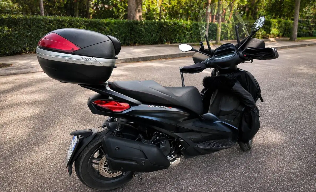 Piaggio Beverly 400 S ABS-ASR (2021 - 24) (3)