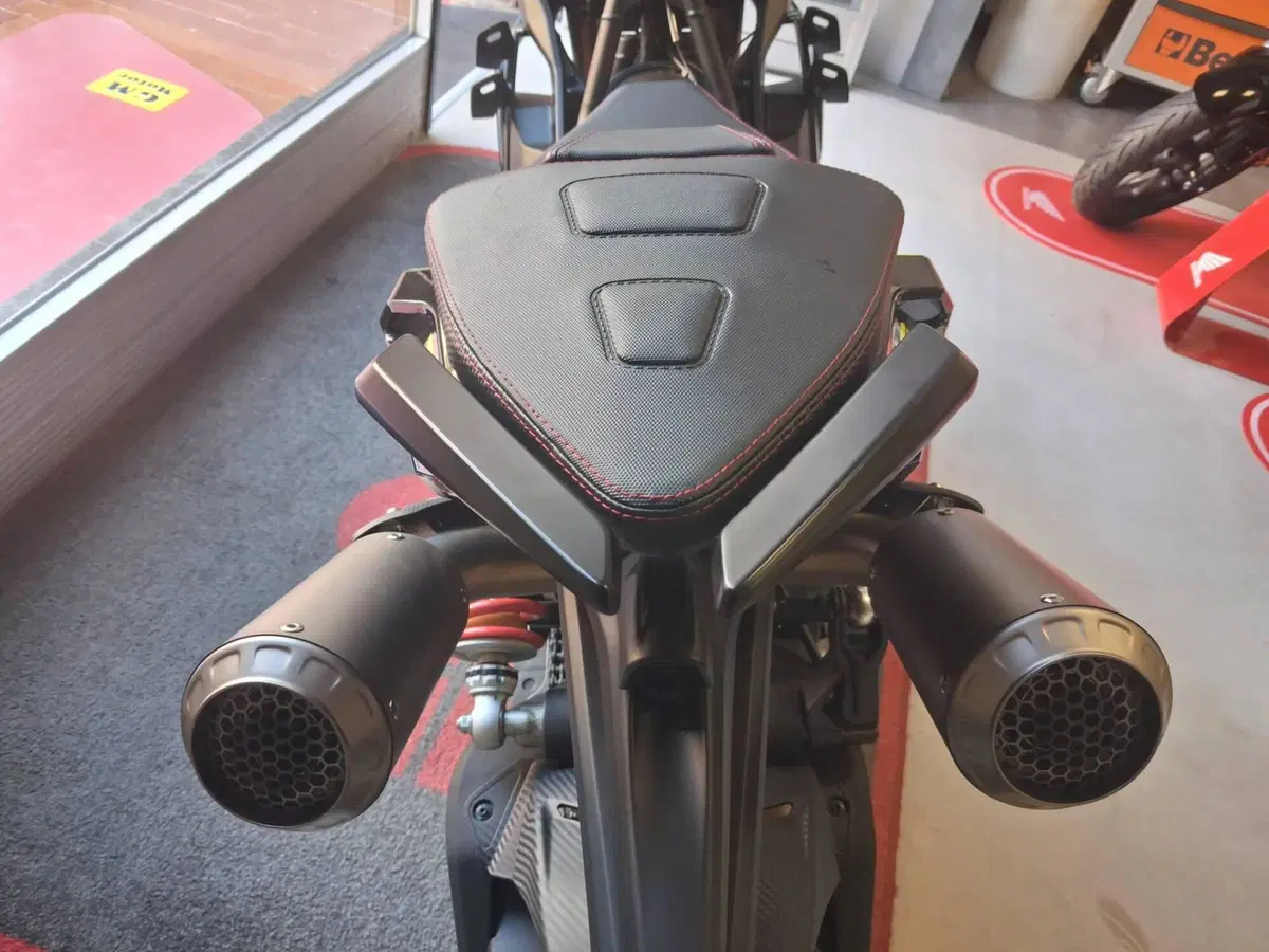 Italjet Moto Dragster 700 Twin (2024 - 25) (5)