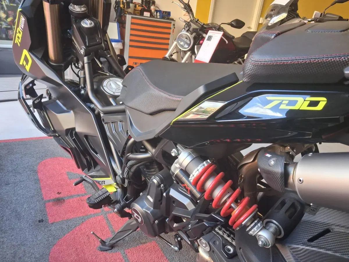 Italjet Moto Dragster 700 Twin (2024 - 25) (10)
