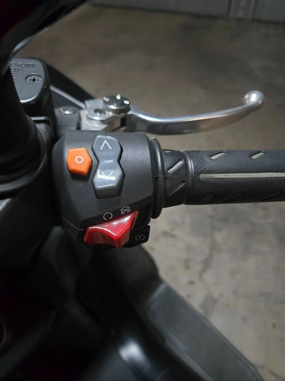 Kymco Xciting VS 400i (2023 - 26) (14)