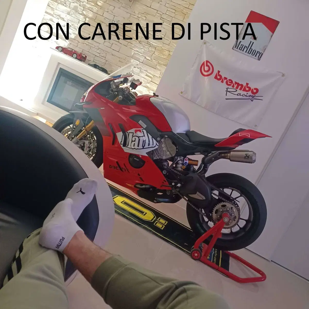 Ducati Panigale V4 R (2023 - 24) (2)