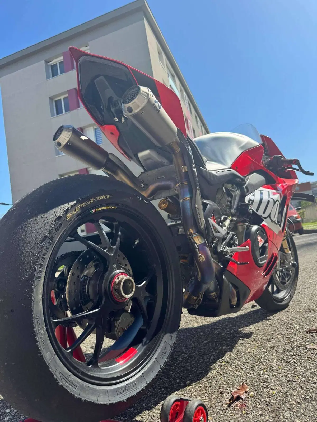 Ducati Panigale V4 R (2023 - 24) (10)