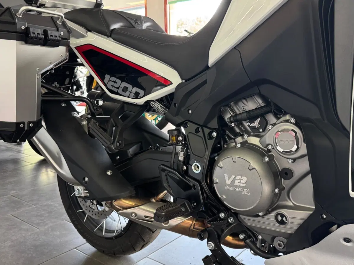 Moto Morini X-Cape 1200 (2026) (10)