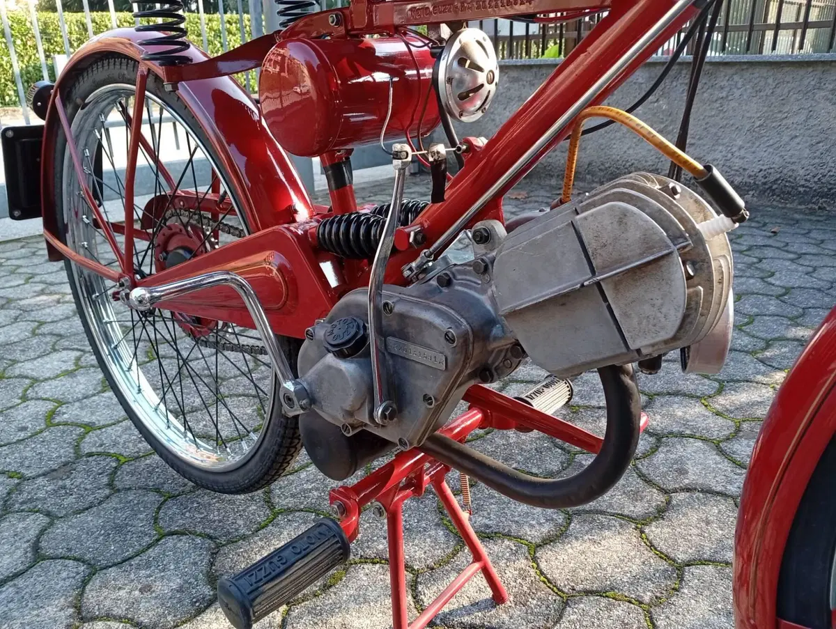 Moto Guzzi Guazzino 65  (5)
