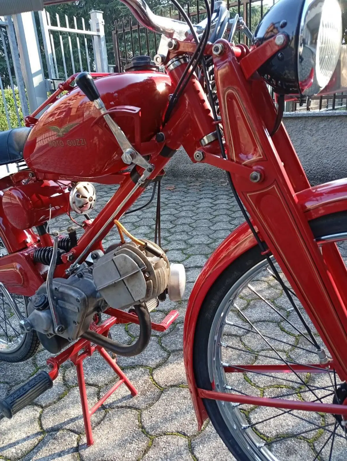 Moto Guzzi Guazzino 65  (7)