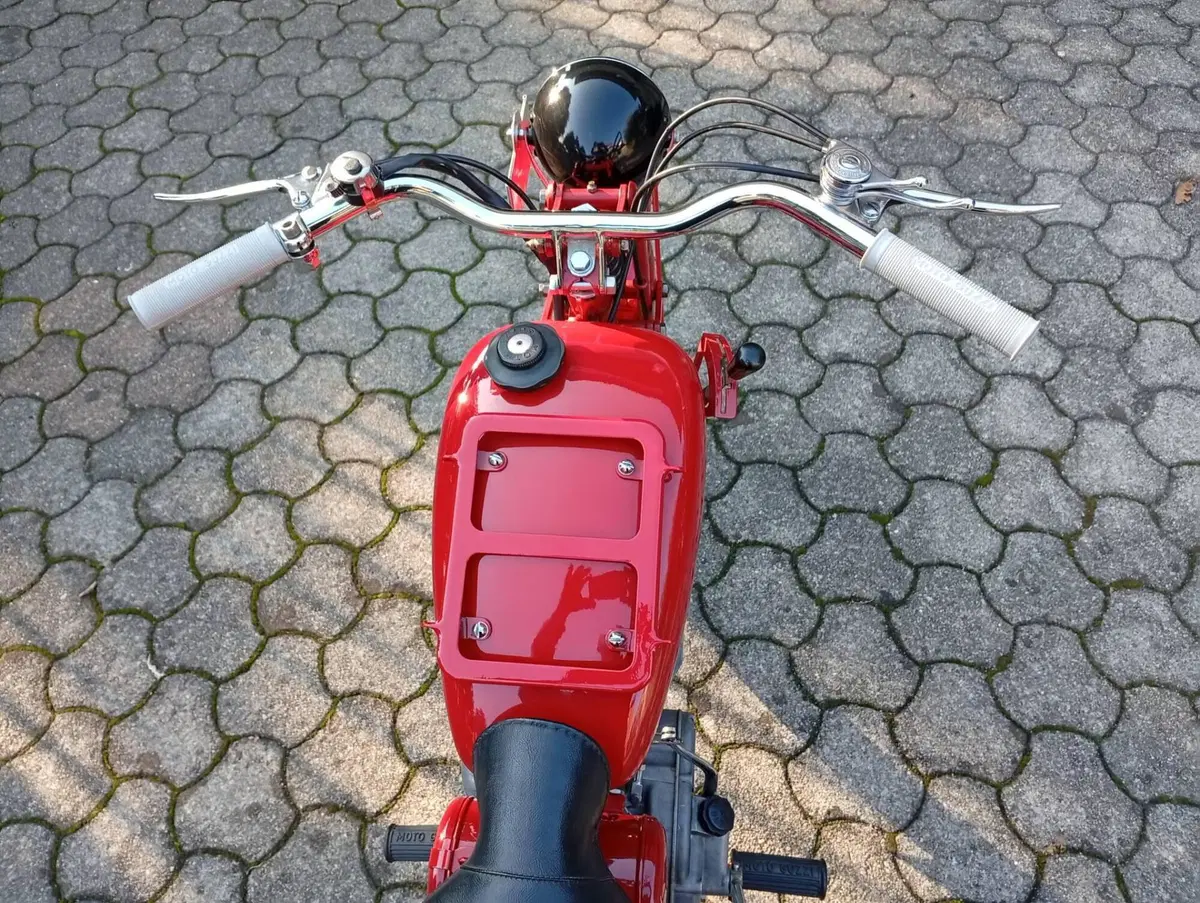 Moto Guzzi Guazzino 65  (10)
