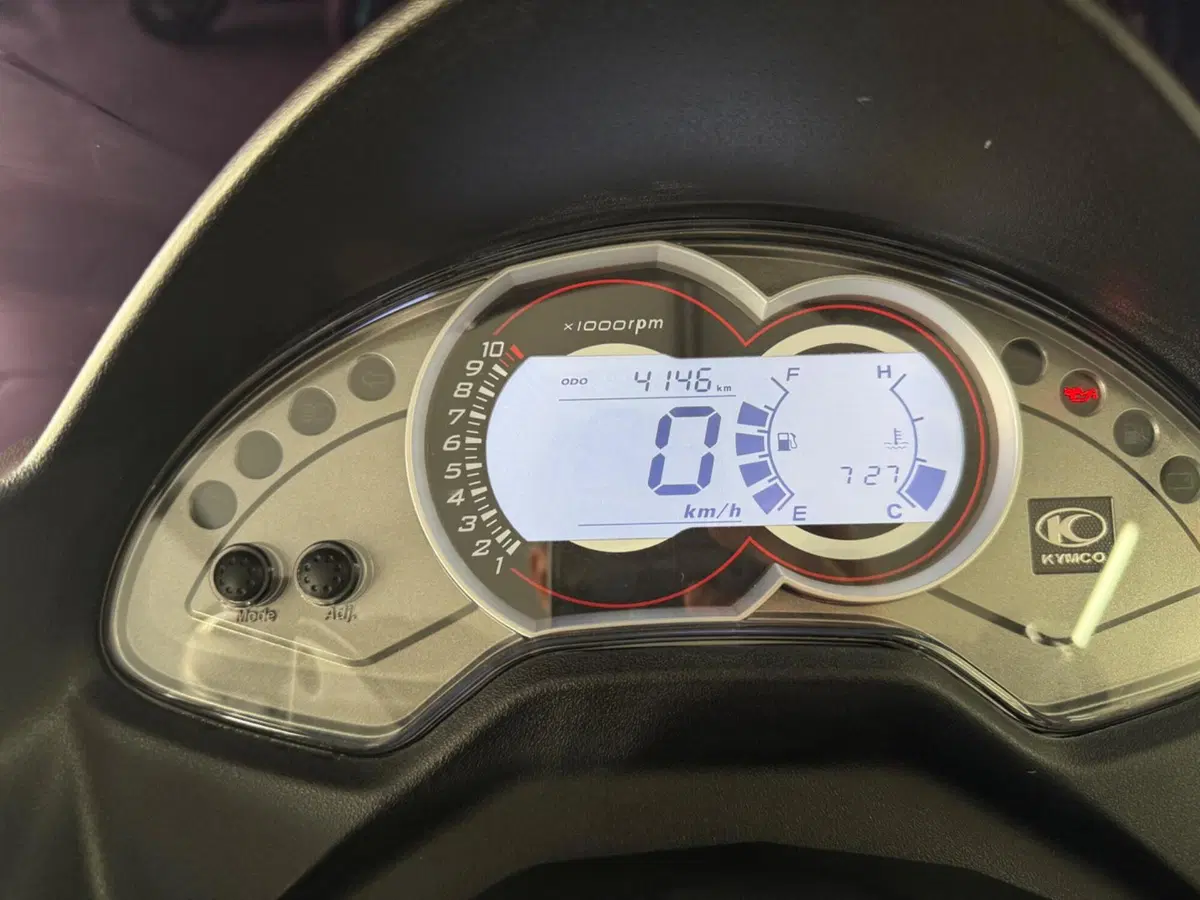 Kymco K-Xct 300i ABS (2012 - 17) (13)