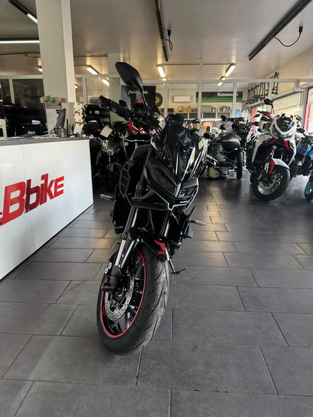 Yamaha MT-09 (2017 - 20) (3)