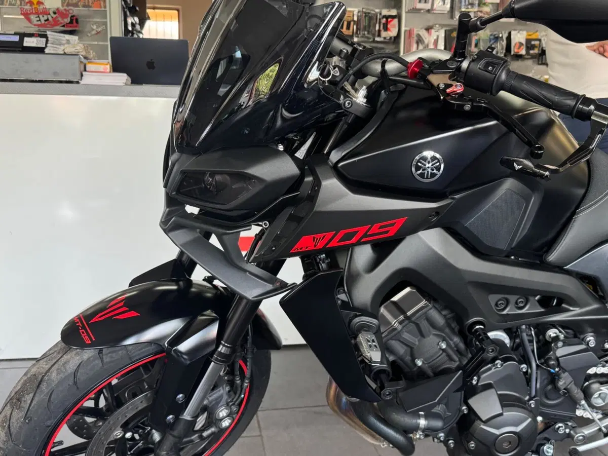 Yamaha MT-09 (2017 - 20) (5)