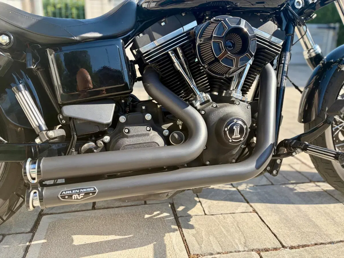 Harley-Davidson 1584 Street Bob (2008 - 15) - FXDB (5)