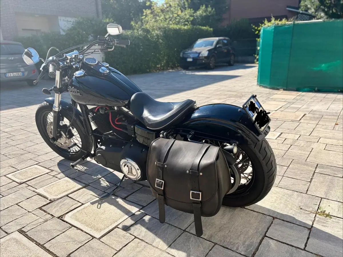 Harley-Davidson 1584 Street Bob (2008 - 15) - FXDB (8)