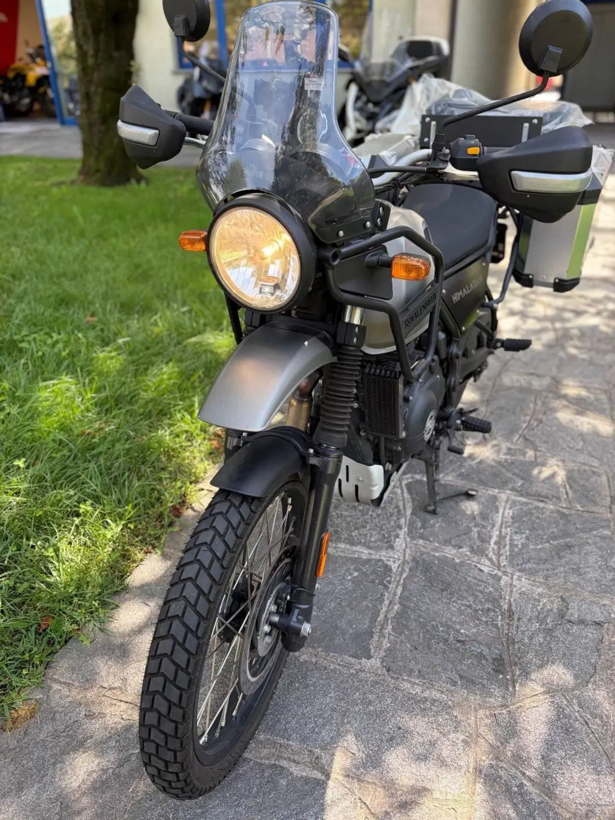 Royal Enfield Himalayan 411 (2021 - 24) (2)