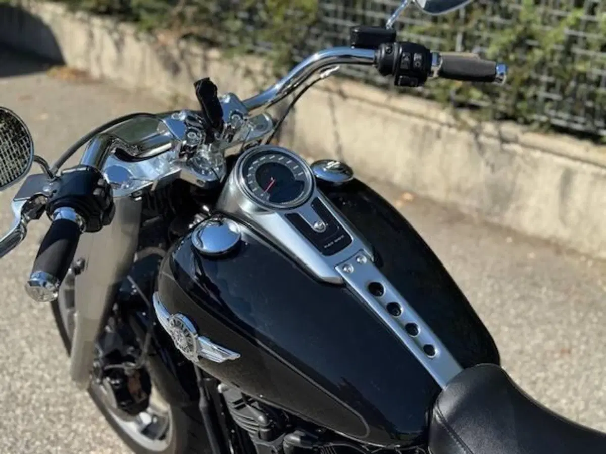 Harley-Davidson 114 Fat Boy (2018 - 20) - FLFBS (13)