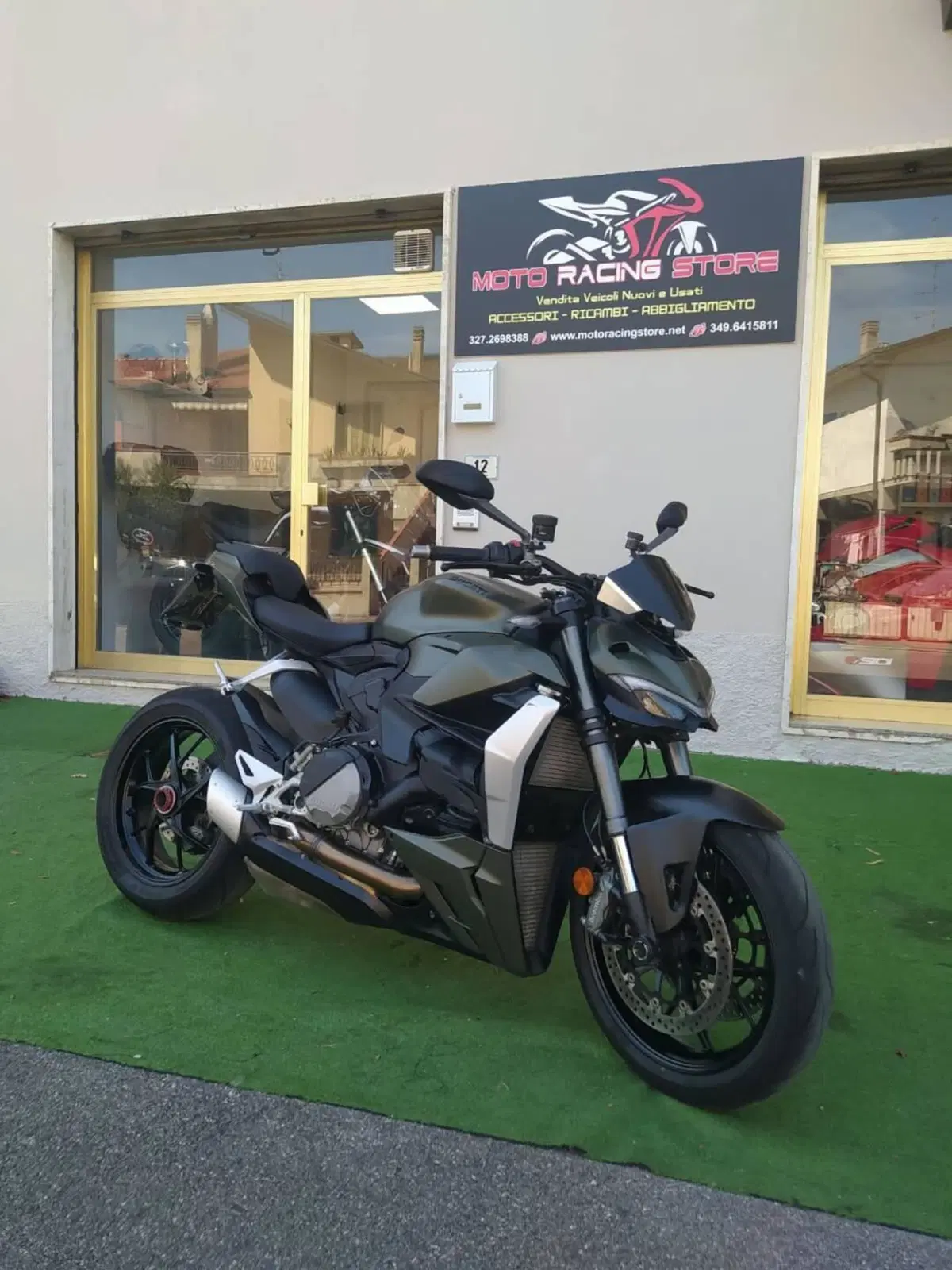 Ducati Streetfighter V2 955 Green (2022 - 23) (2)