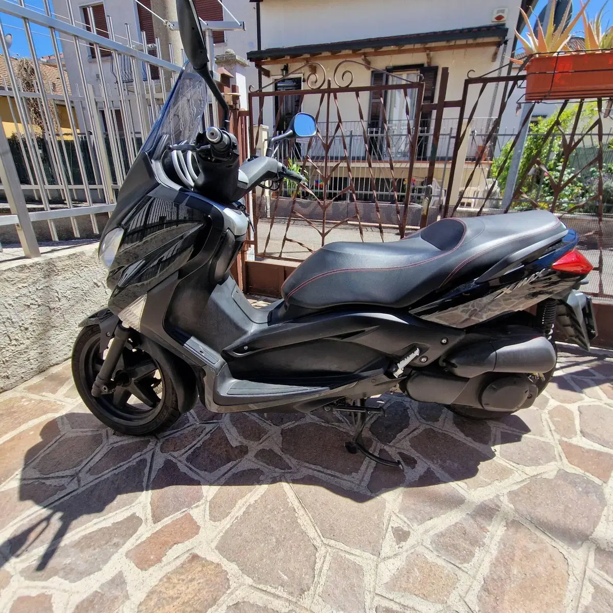 Yamaha X-Max 250 (2010 - 13) (4)