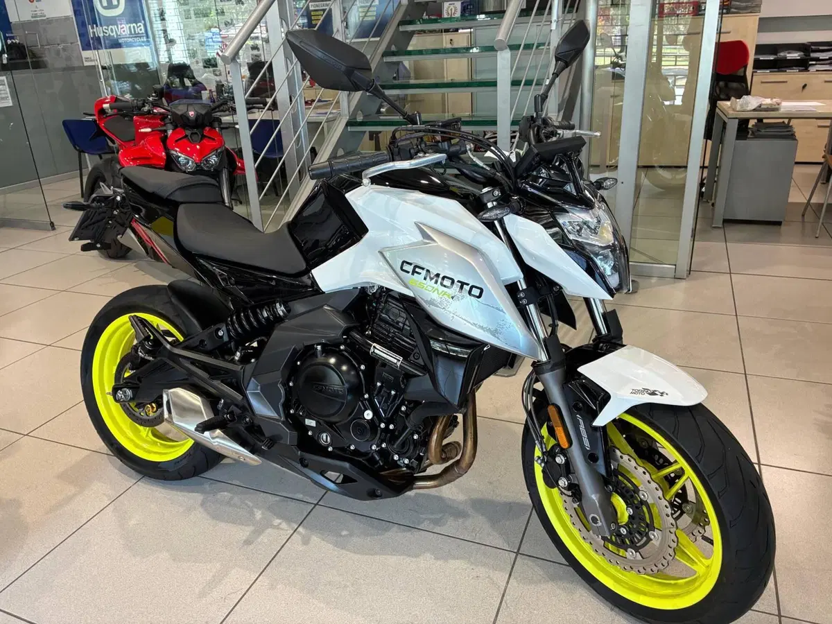 CFMOTO 650NK (2021 - 24) (2)