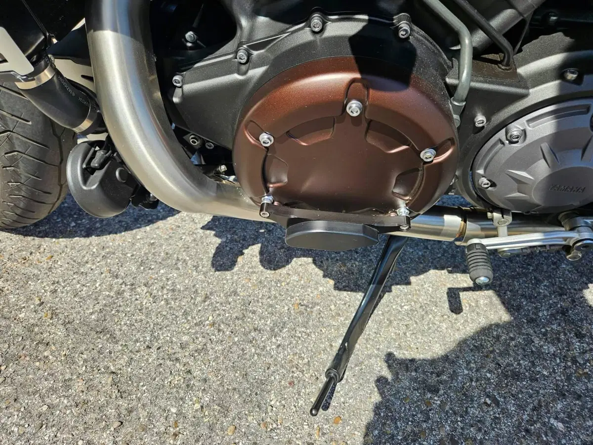 Yamaha VMAX Carbon (2015 - 16) (4)