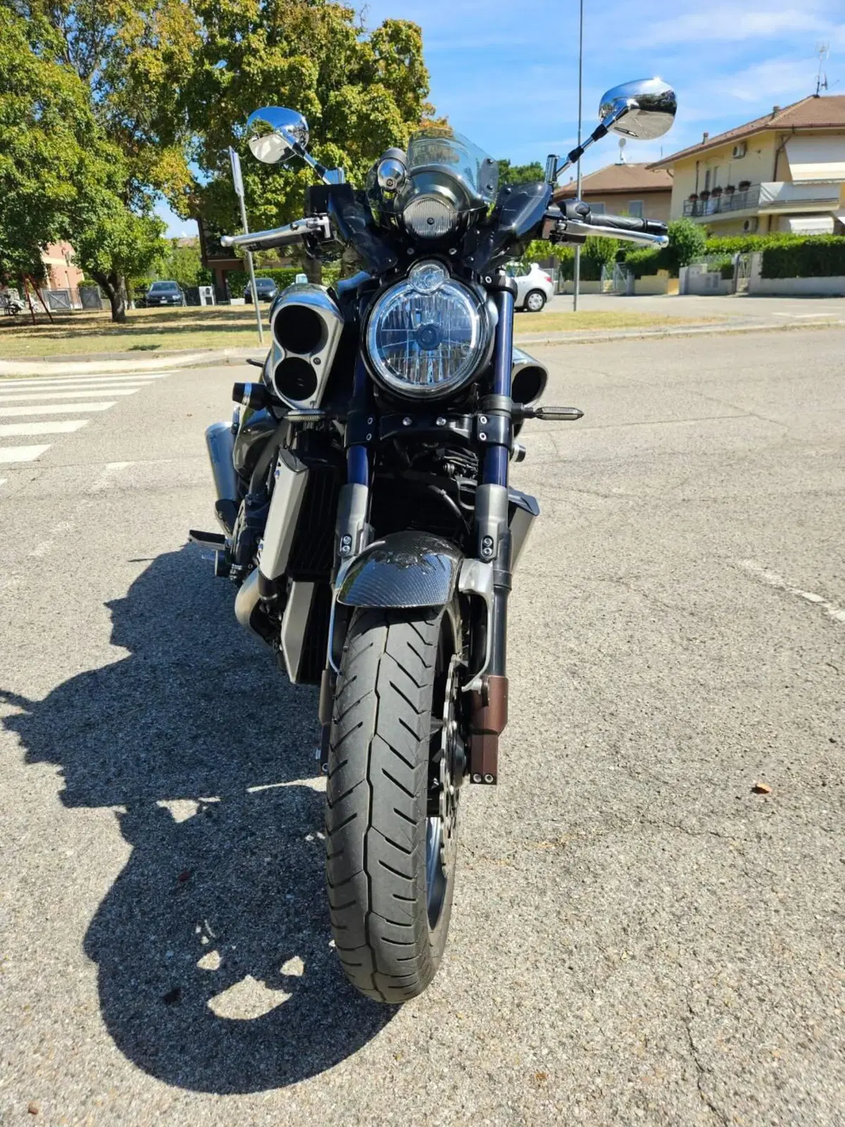 Yamaha VMAX Carbon (2015 - 16) (3)