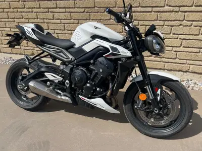 Triumph Street Triple 765 R (2023 - 26) usata