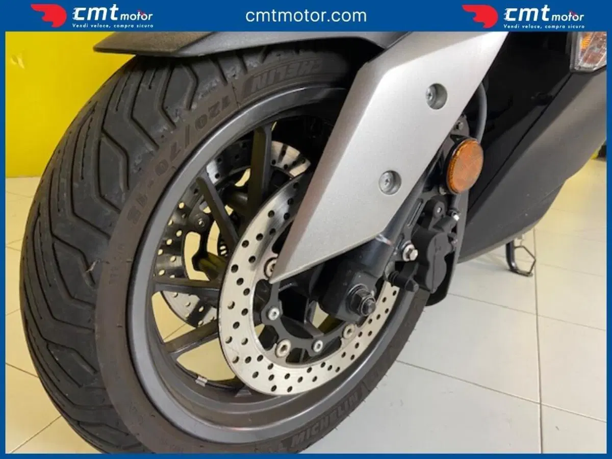 Yamaha X-Max 400 ABS (2017 - 20) (6)