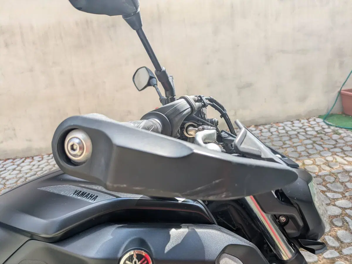 Yamaha MT-07 (2018 - 20) (6)