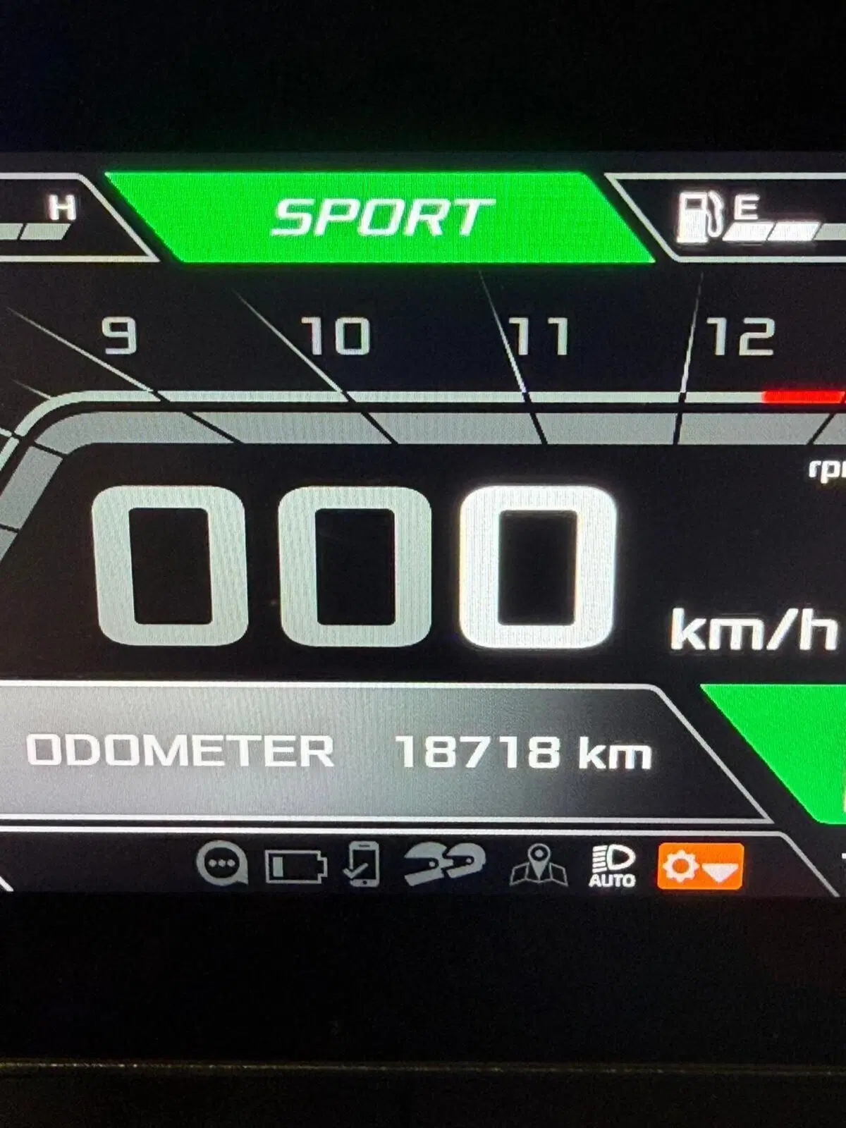 Aprilia Tuono V4 Factory SE-09 SBK (2024) (9)