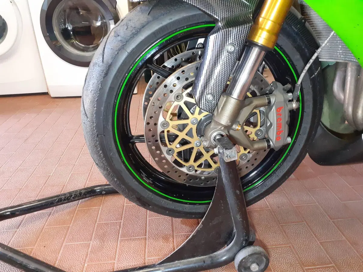 Kawasaki Ninja 636 ZX-6R (2005 - 06) (7)