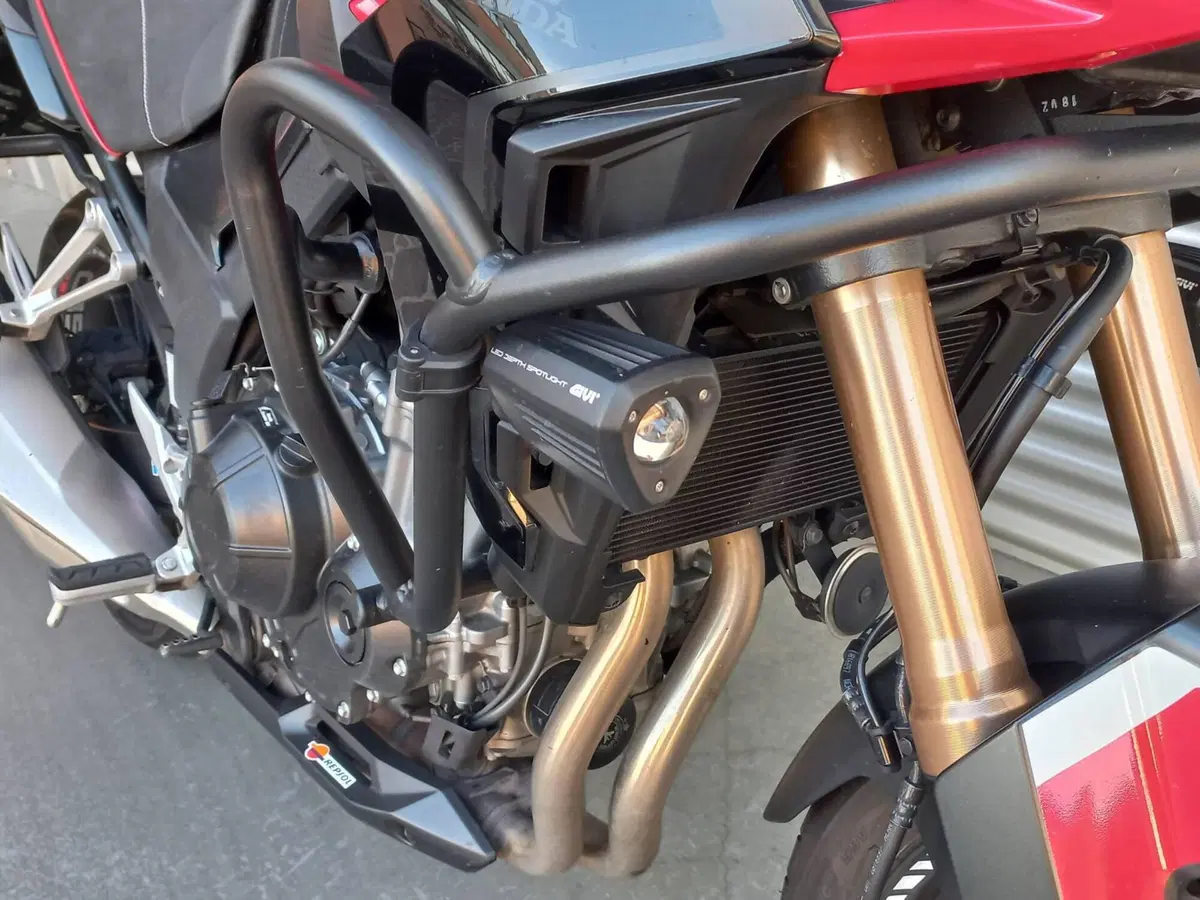 Honda CB 500 X (2022 - 23) (10)