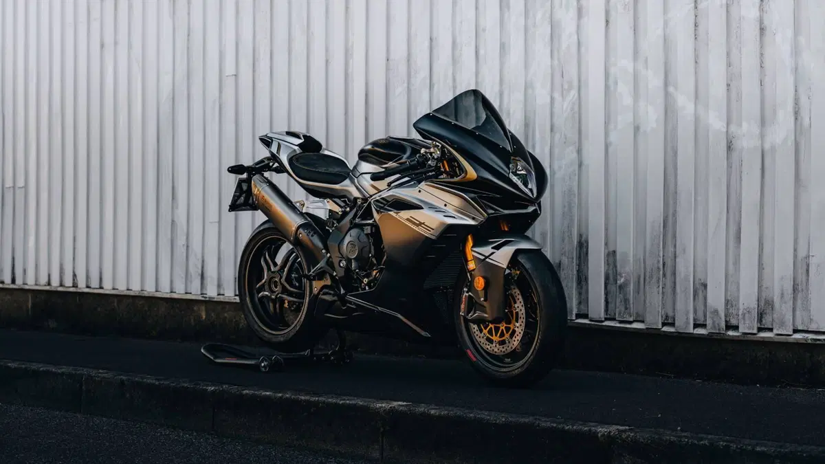 MV Agusta F3 800 Competizione (2025 - 26) (14)
