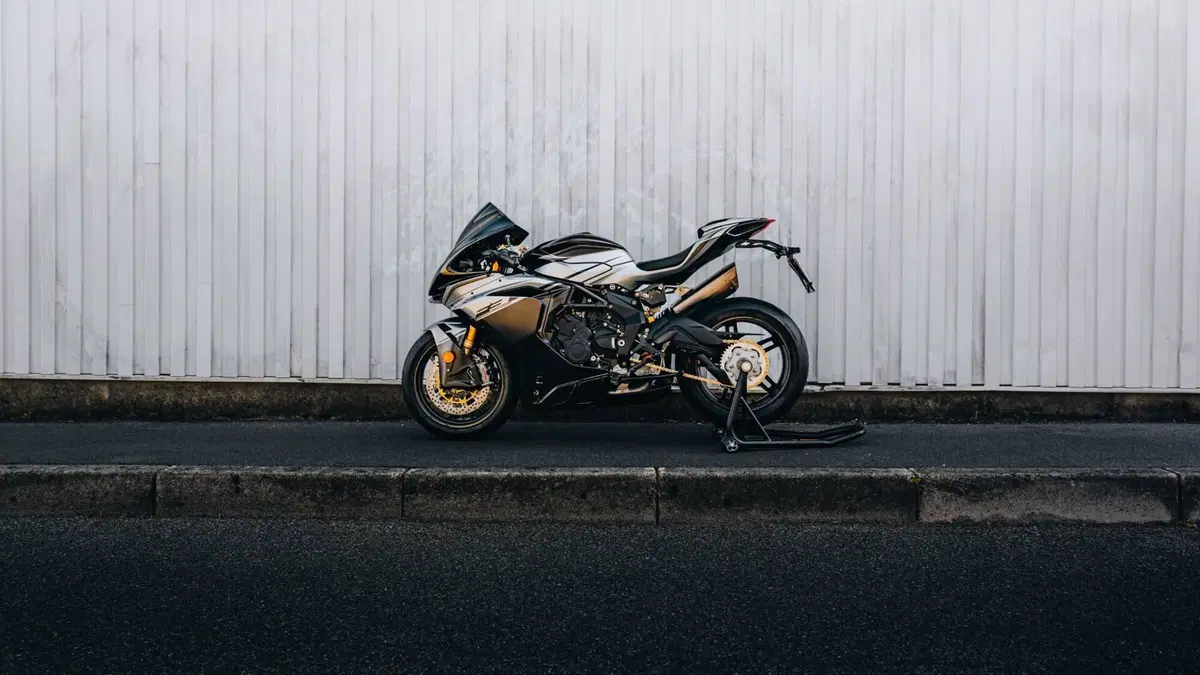 MV Agusta F3 800 Competizione (2025 - 26) (17)