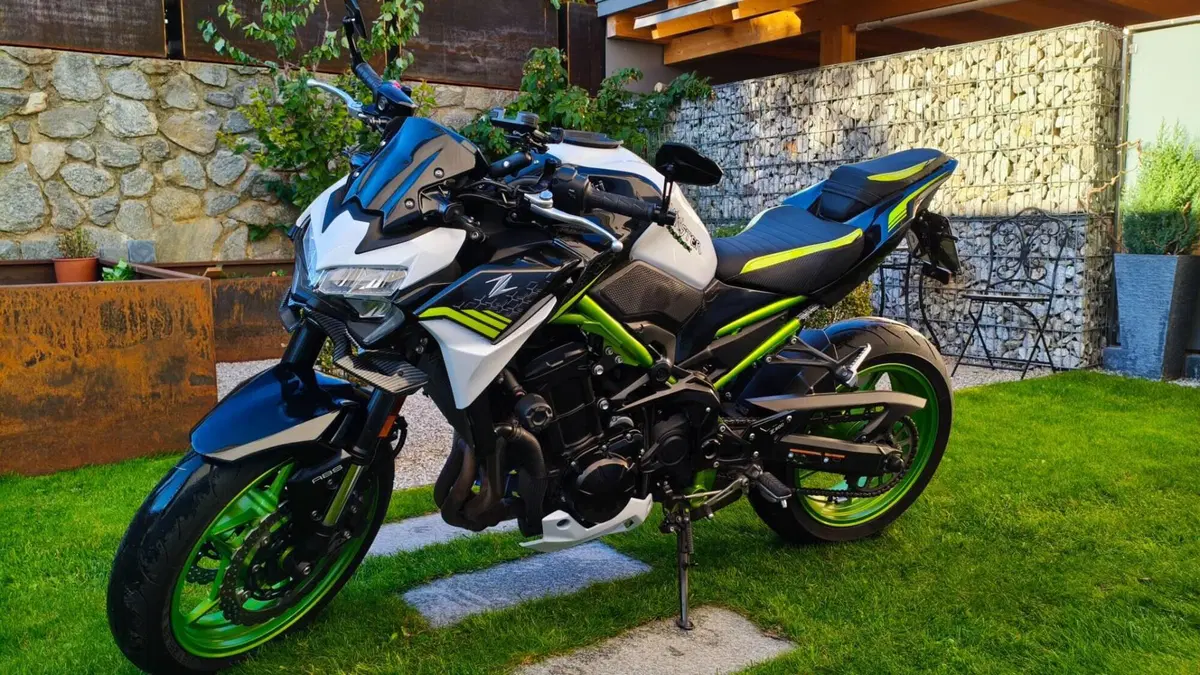 Kawasaki Z 900 (2021 - 24) (3)
