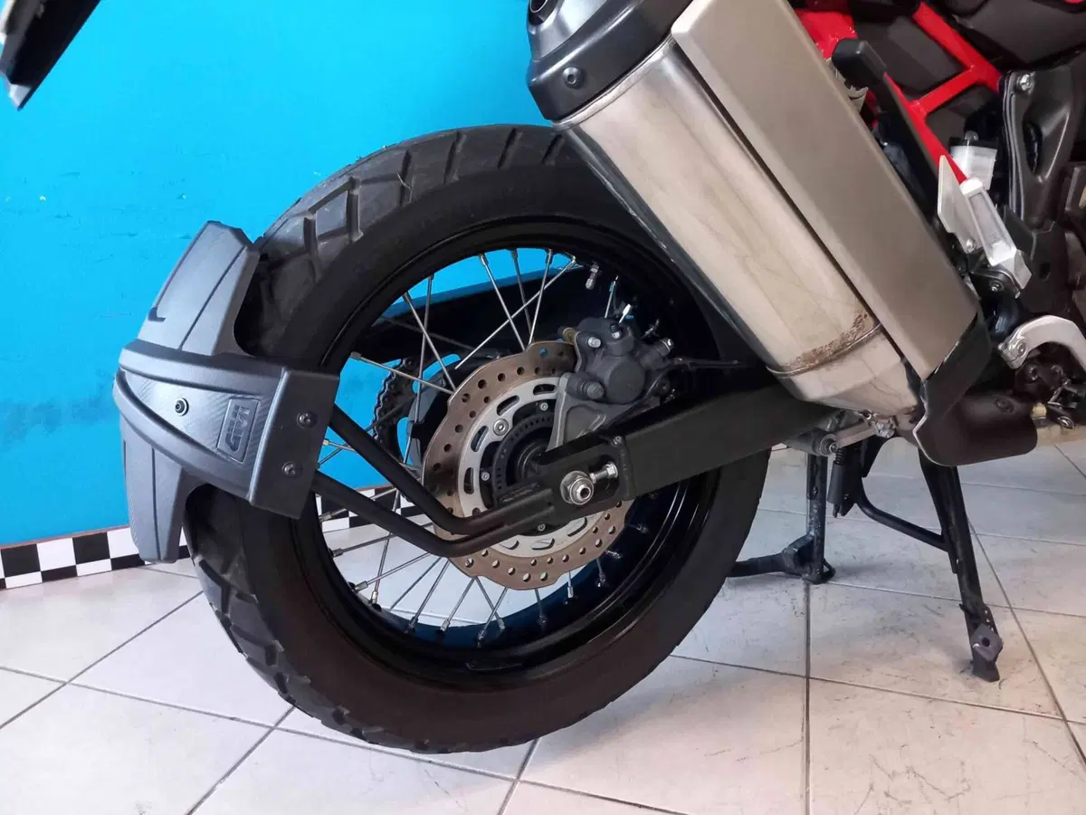 Honda Africa Twin CRF 1100L (2020 - 21) (13)