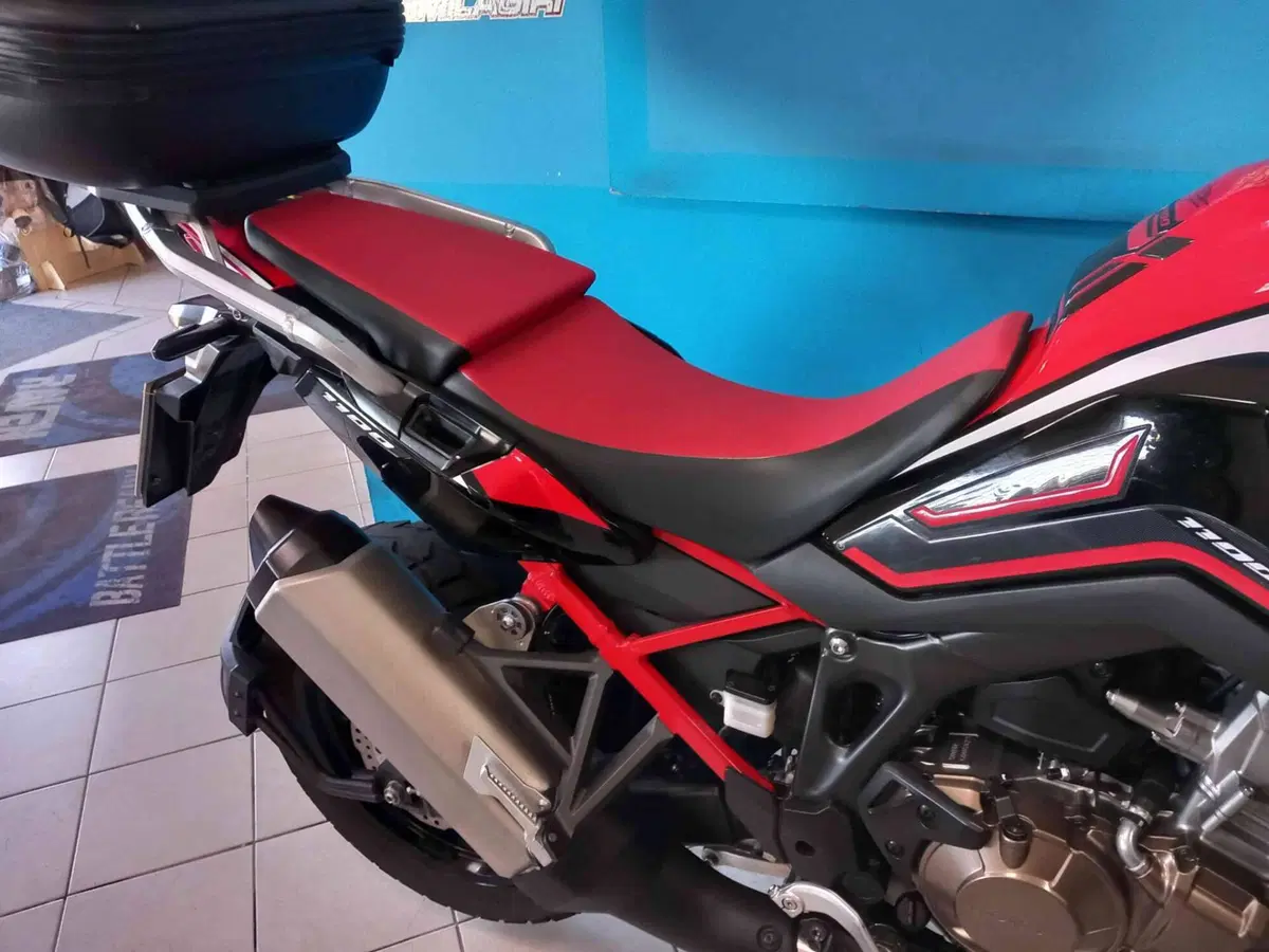 Honda Africa Twin CRF 1100L (2020 - 21) (15)