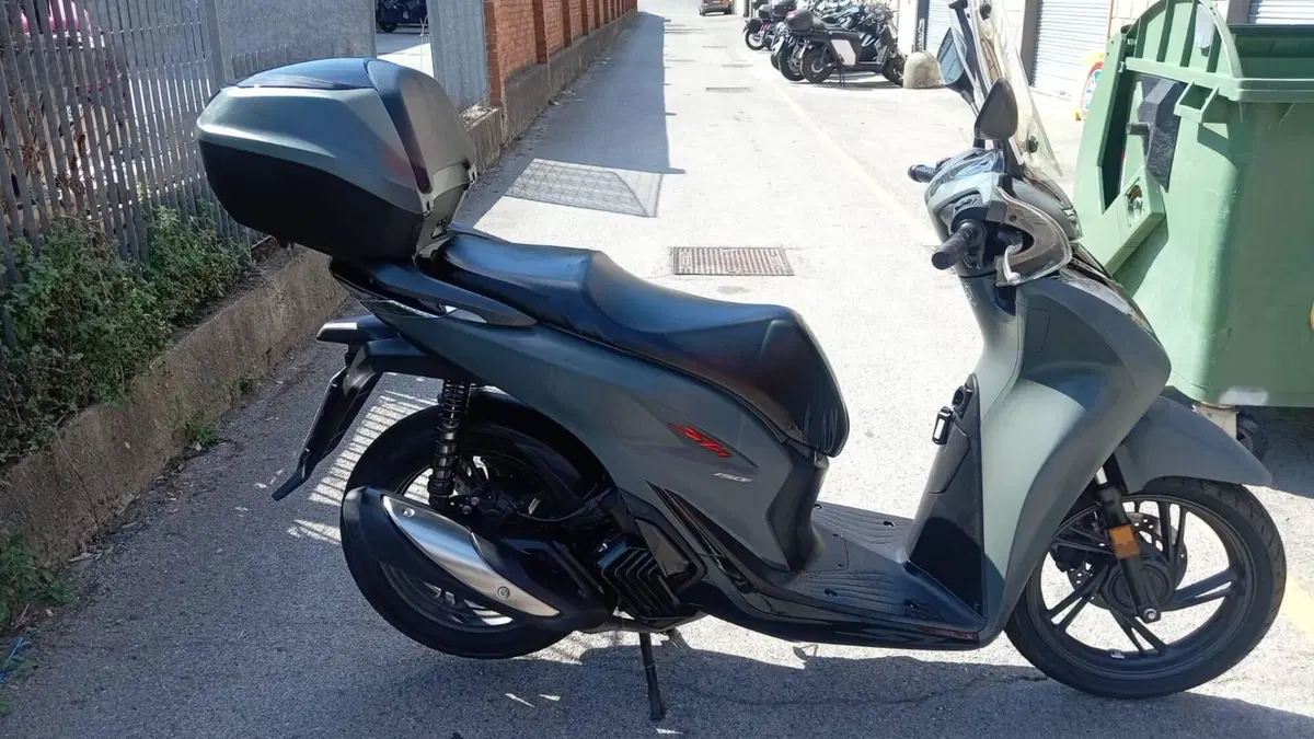 Honda SH 150i (2020 - 23) (3)