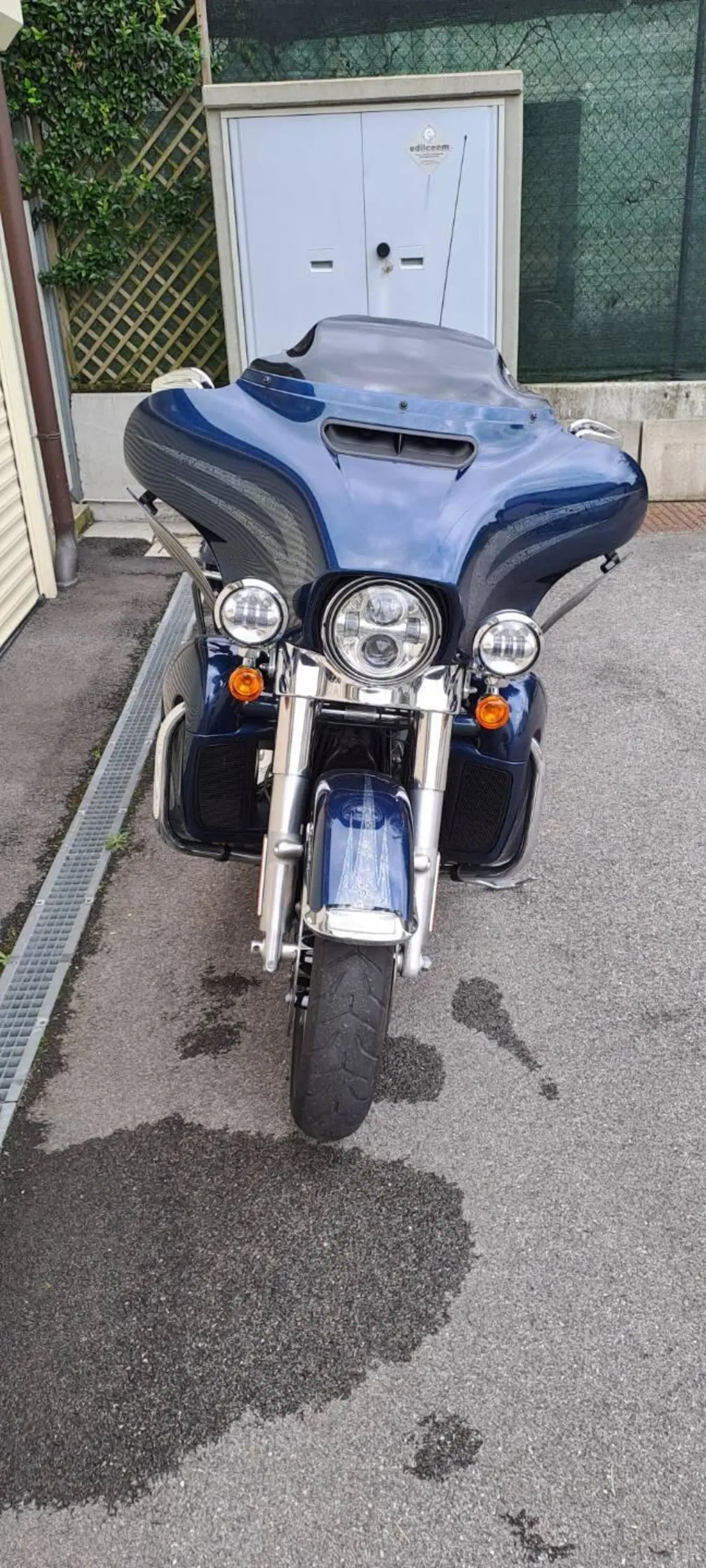 Harley-Davidson 1690 Electra Glide Ultra Limited (2016) - FLHTK (16)
