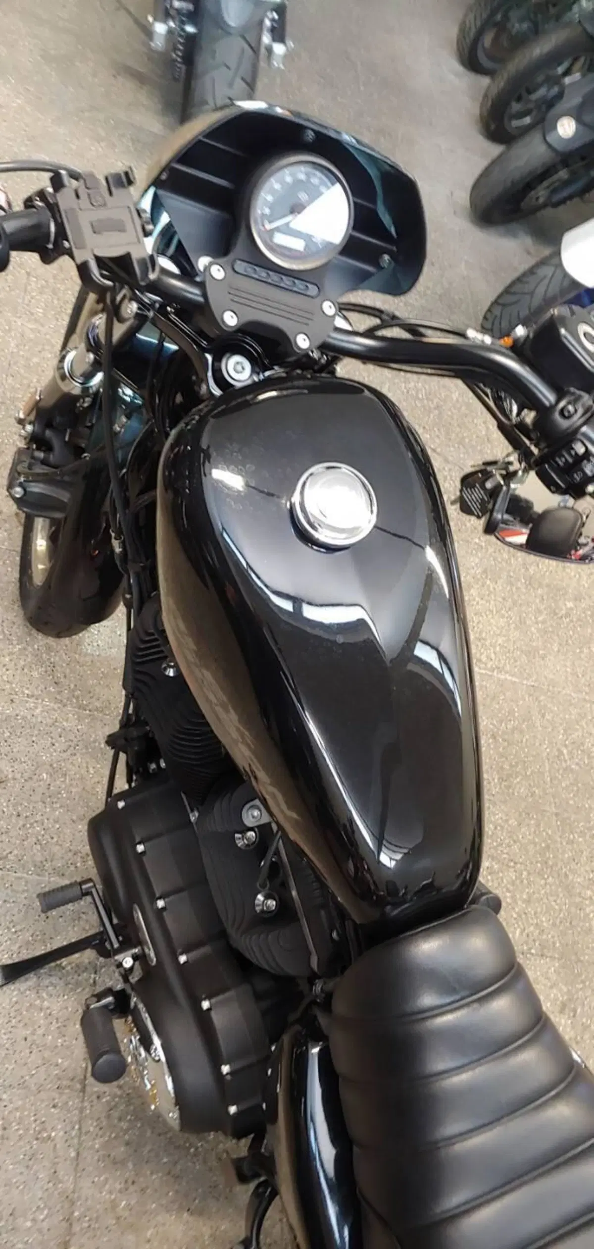 Harley-Davidson 883 R (2008 - 16) - XL 883R (7)