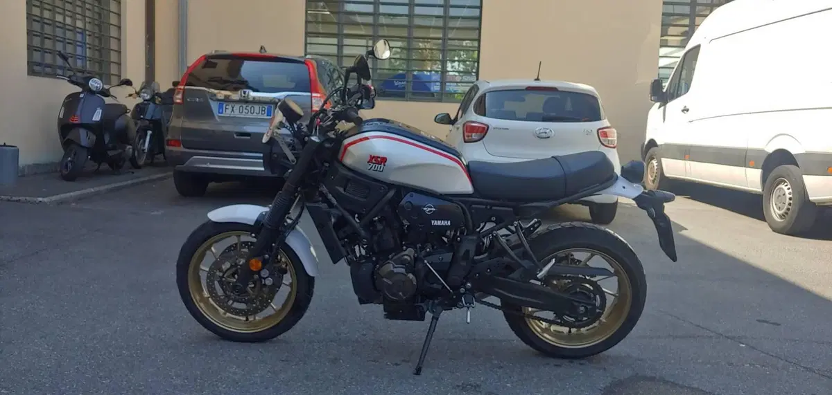 Yamaha XSR 700 XTribute (2022 - 24) (2)