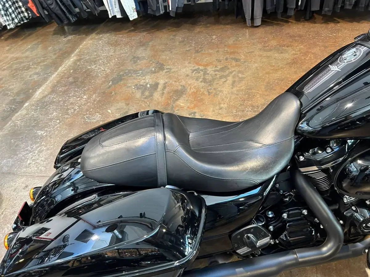 Harley-Davidson Road King Special (2021 - 25) (7)