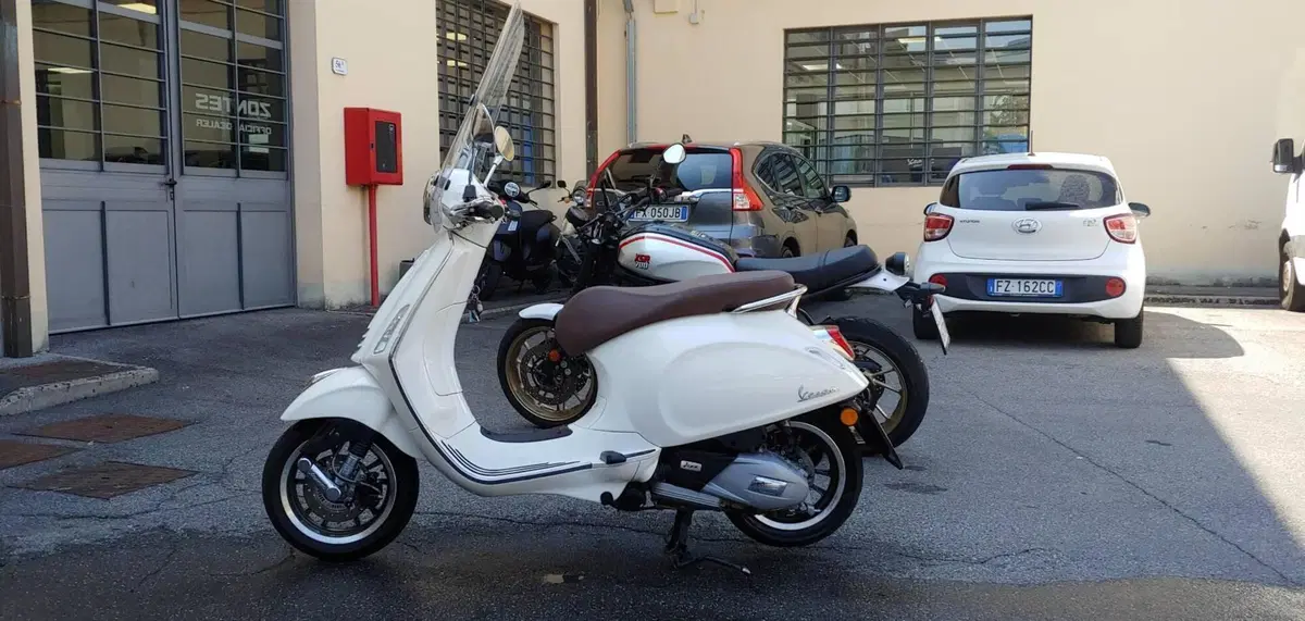 Vespa Primavera 125 (2021 - 23) (9)
