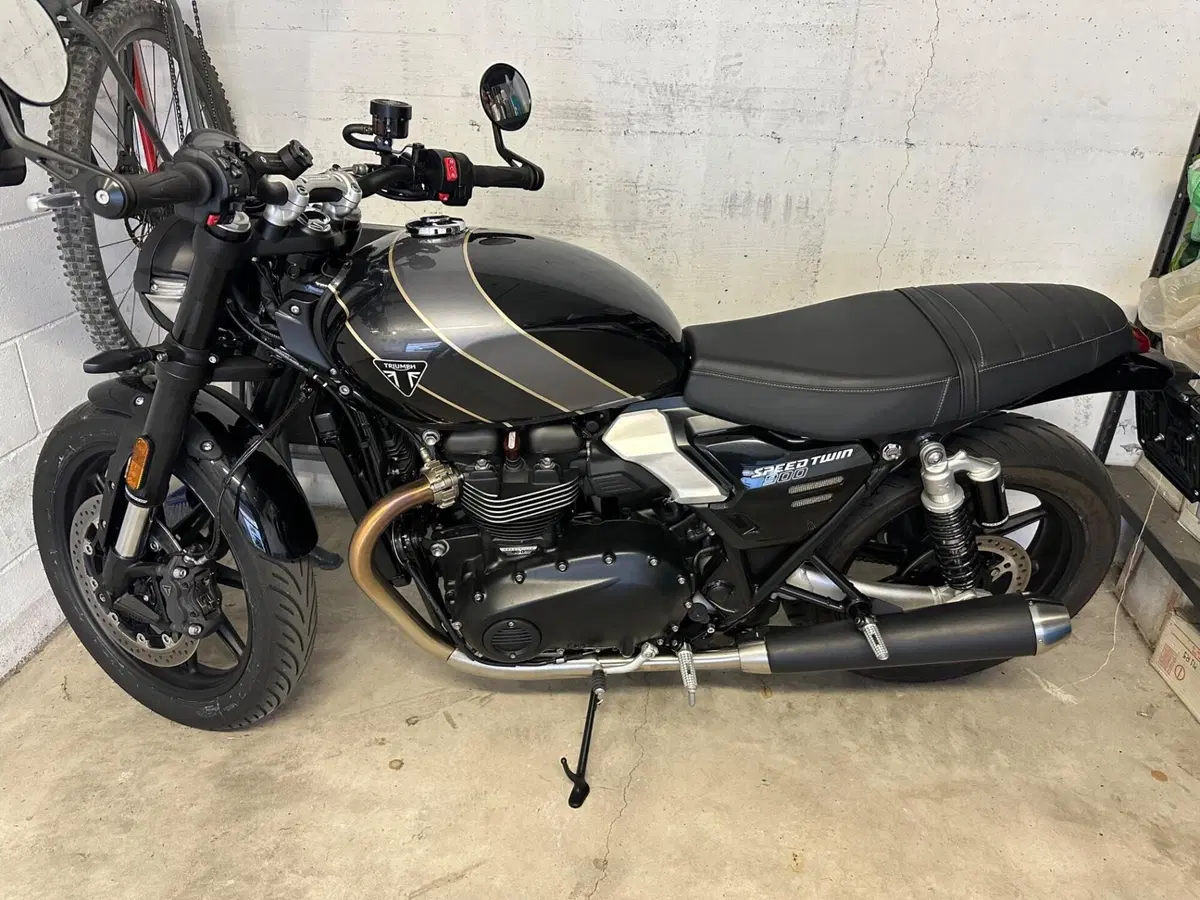 Triumph Speed Twin 900 (2025 - 26) (5)