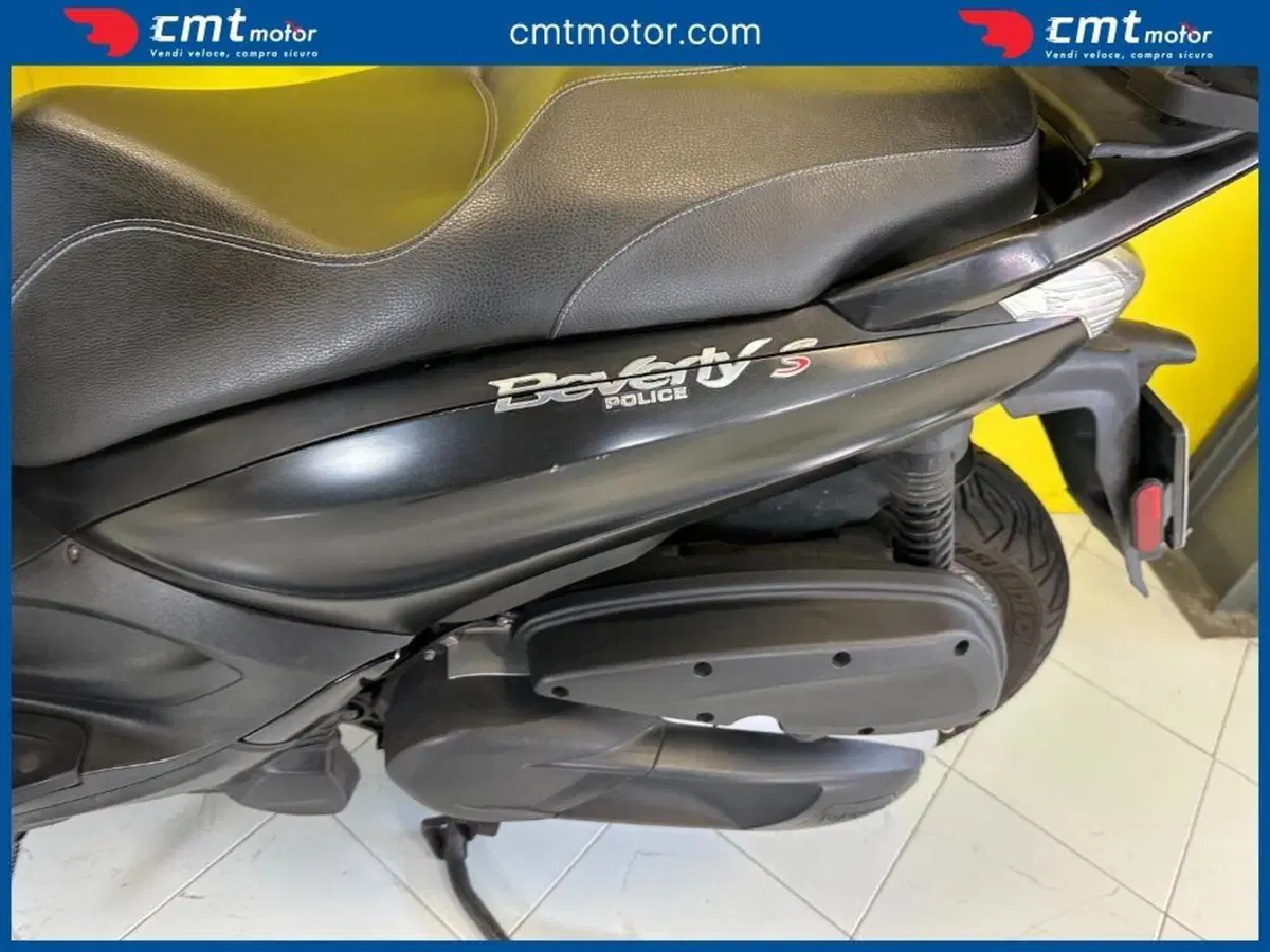 Piaggio Beverly 350 ABS (2016 - 20) (7)