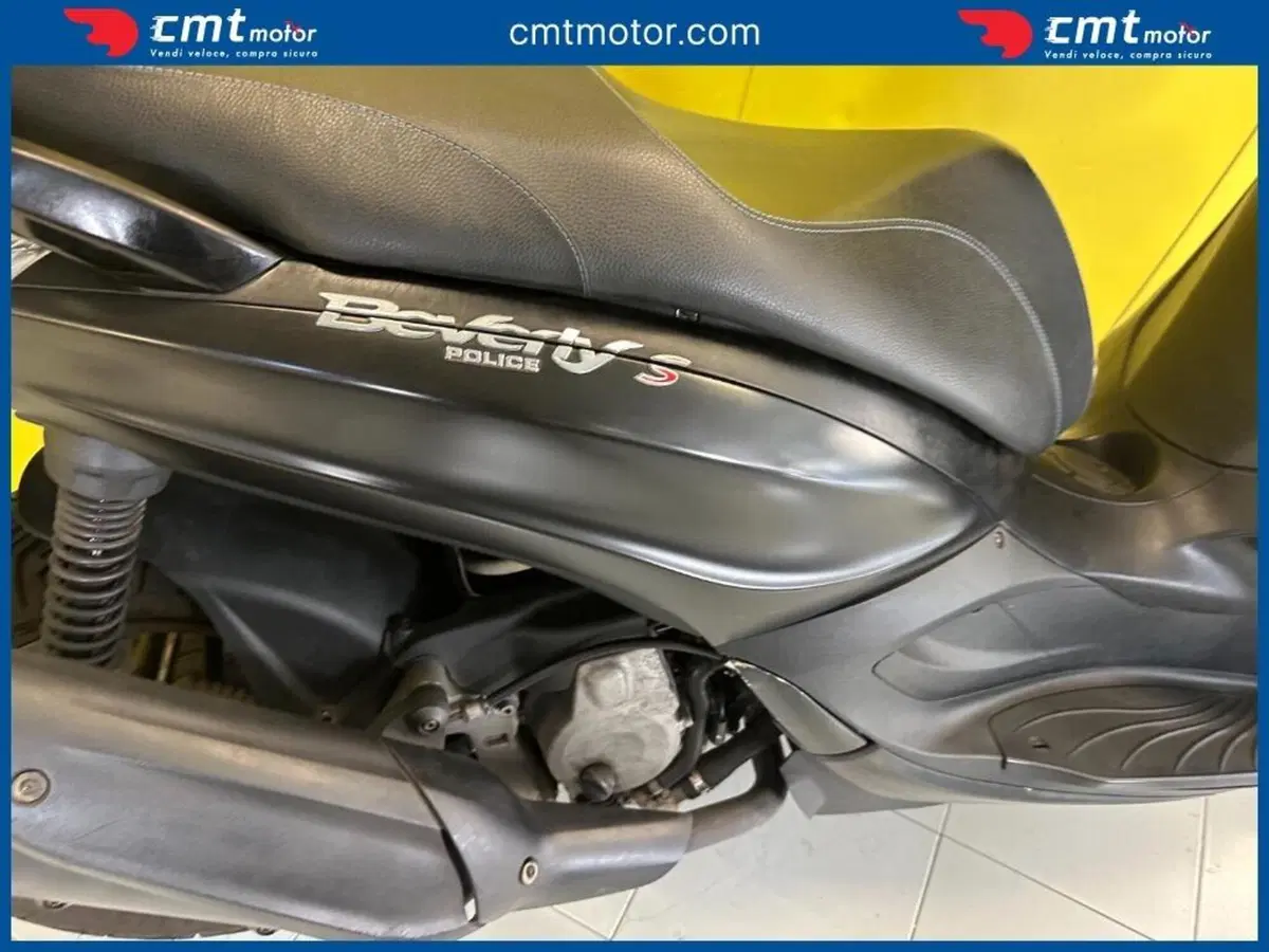 Piaggio Beverly 350 ABS (2016 - 20) (8)