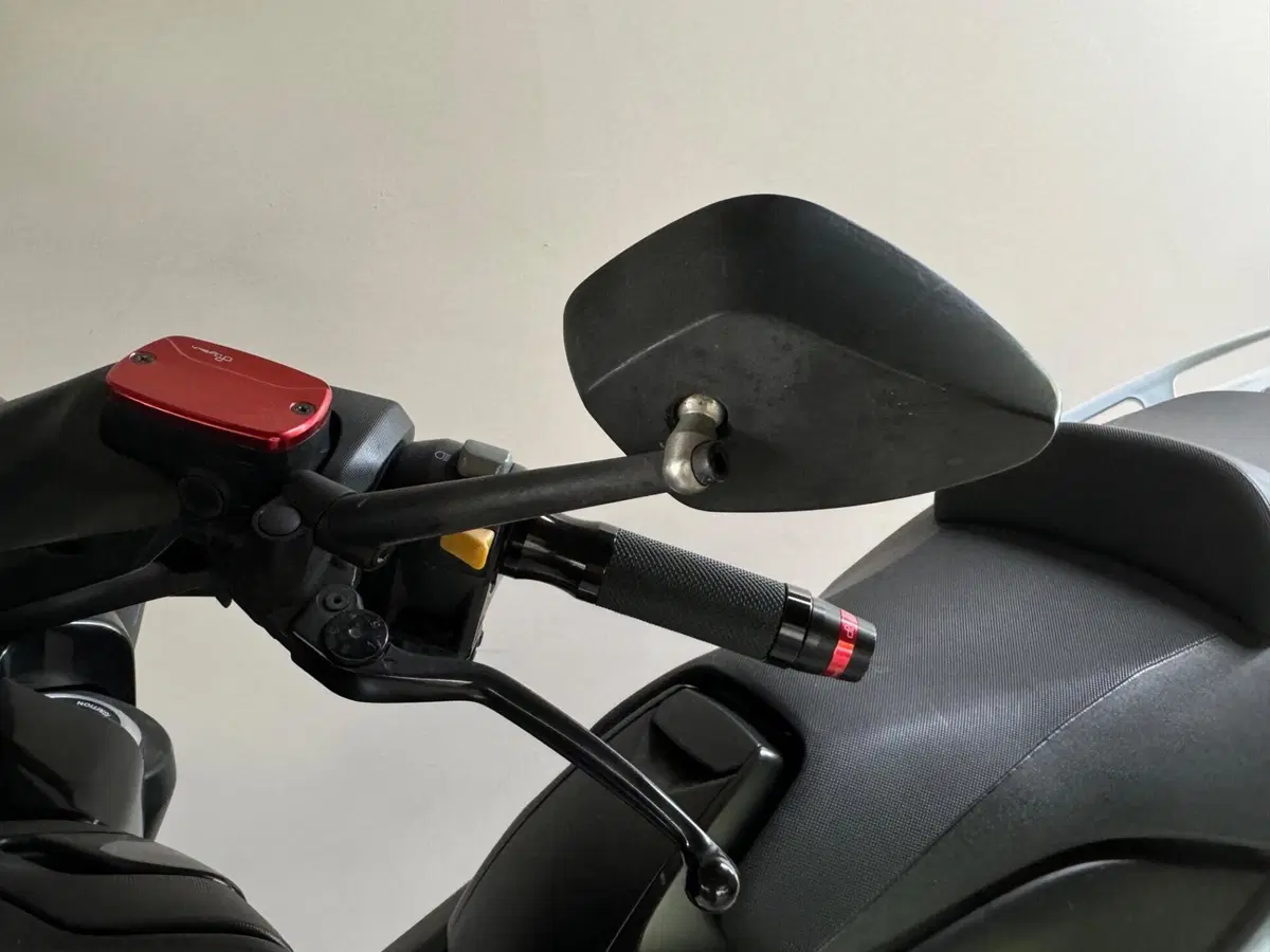 Yamaha T-Max 500 (2008 - 12) (9)