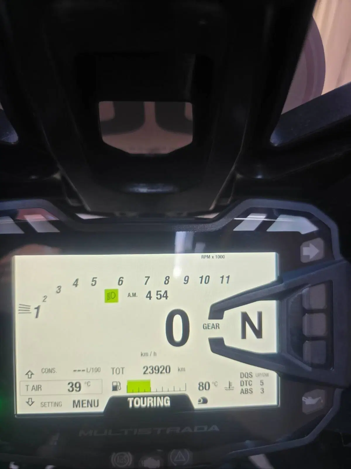 Ducati Multistrada V2 S (2022 - 24) (12)
